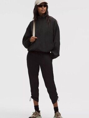 Lululemon Dance Studio Mid-Rise Cropped Pant